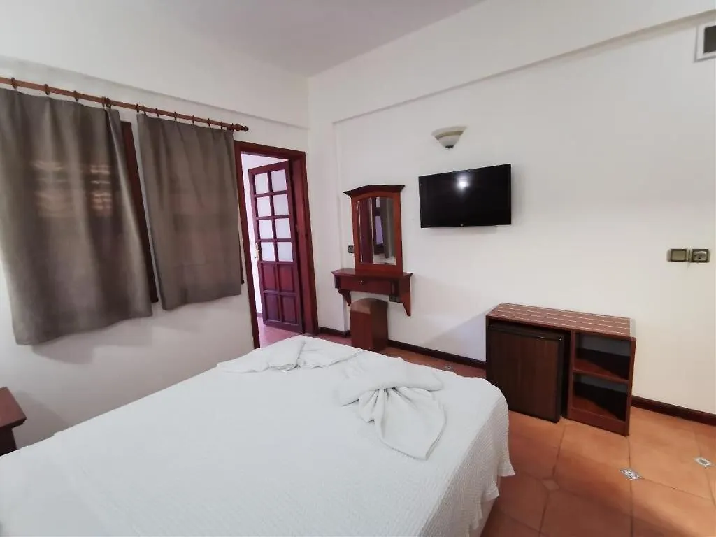 Club Pink Palace Hotel Oludeniz 3*,