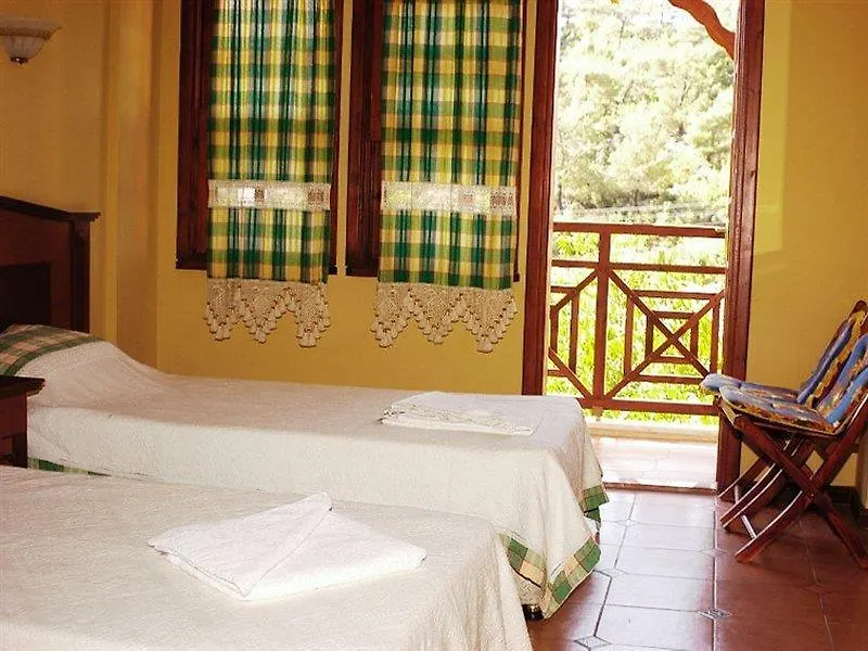 Club Pink Palace Hotel Oludeniz