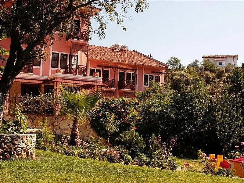 Club Pink Palace Hotel Oludeniz 3*,