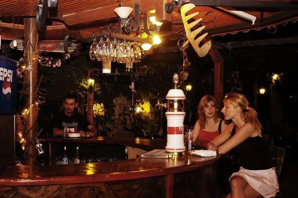 Club Pink Palace Hotel Oludeniz