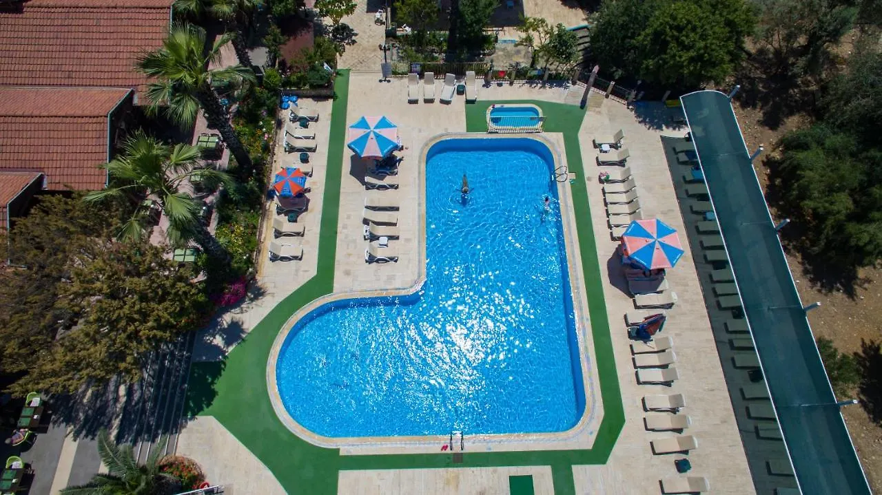 Club Pink Palace Hotel Oludeniz