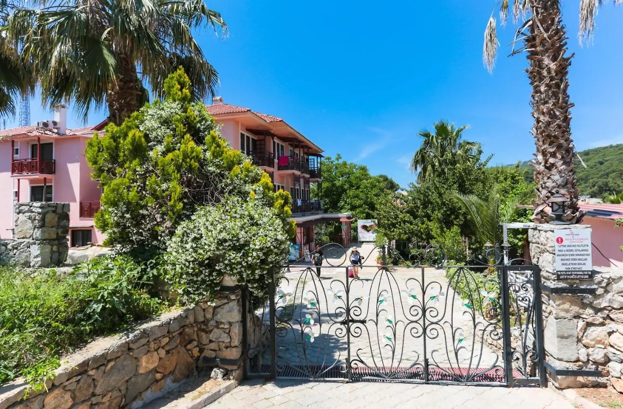 Club Pink Palace Hotel Oludeniz