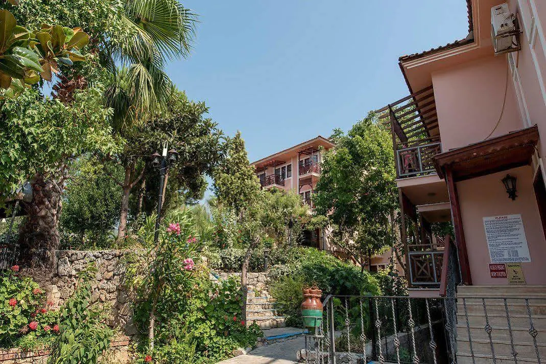 Club Pink Palace Hotel Ölüdeniz